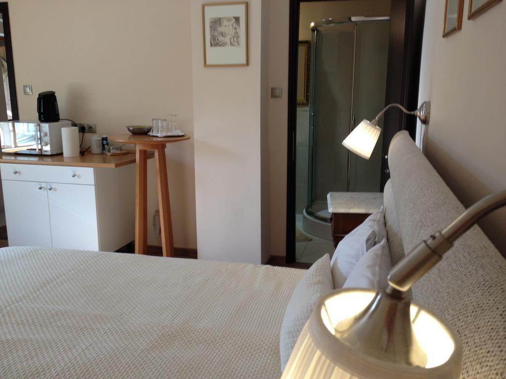 Hotel Mandula Haz à Veszprém Extérieur photo